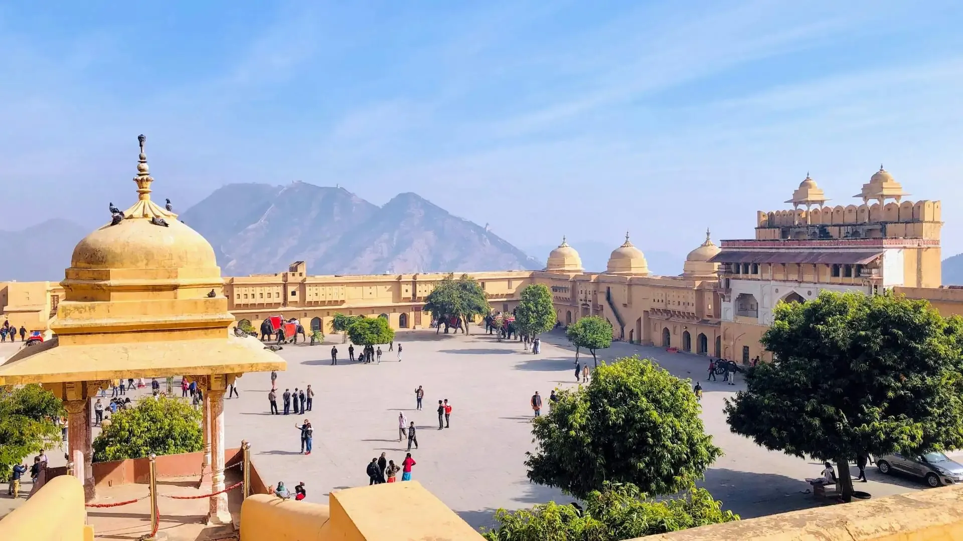 Amer Fort: The Ultimate Travel Guide to Jaipur's Royal Masterpiece - Photo 2